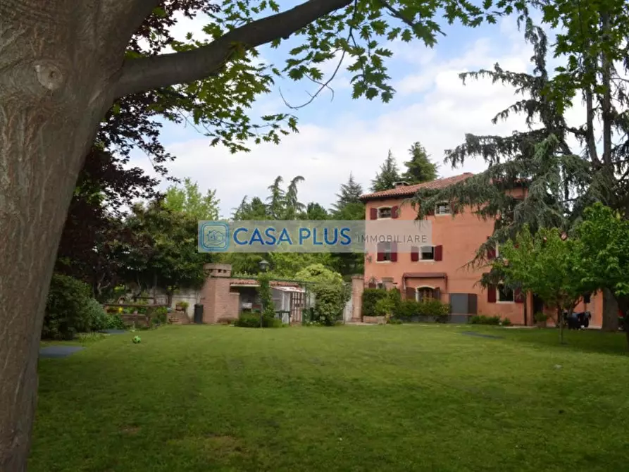 Immagine 2 di Villa in vendita  in CONTRA' SAN GIORGIO 2 a Bassano Del Grappa