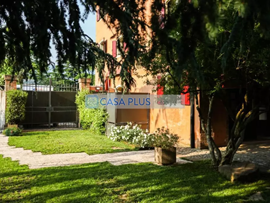 Immagine 9 di Villa in vendita  in CONTRA' SAN GIORGIO 2 a Bassano Del Grappa