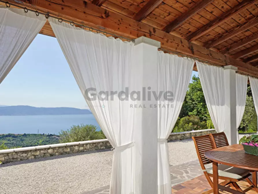 Immagine 3 di Villa in vendita  in Via Sanico a Toscolano-Maderno