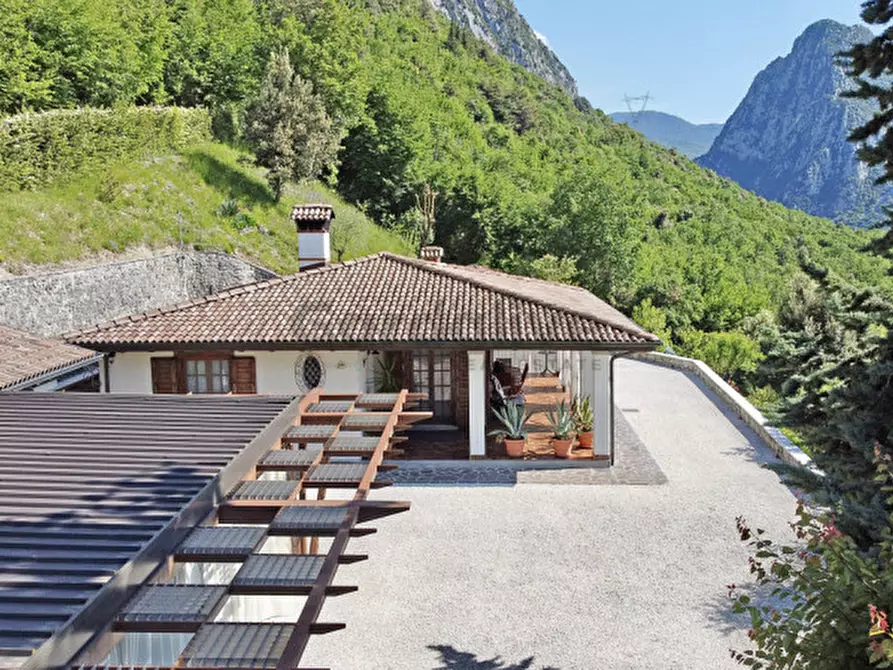 Immagine 9 di Villa in vendita  in Via Sanico a Toscolano-Maderno