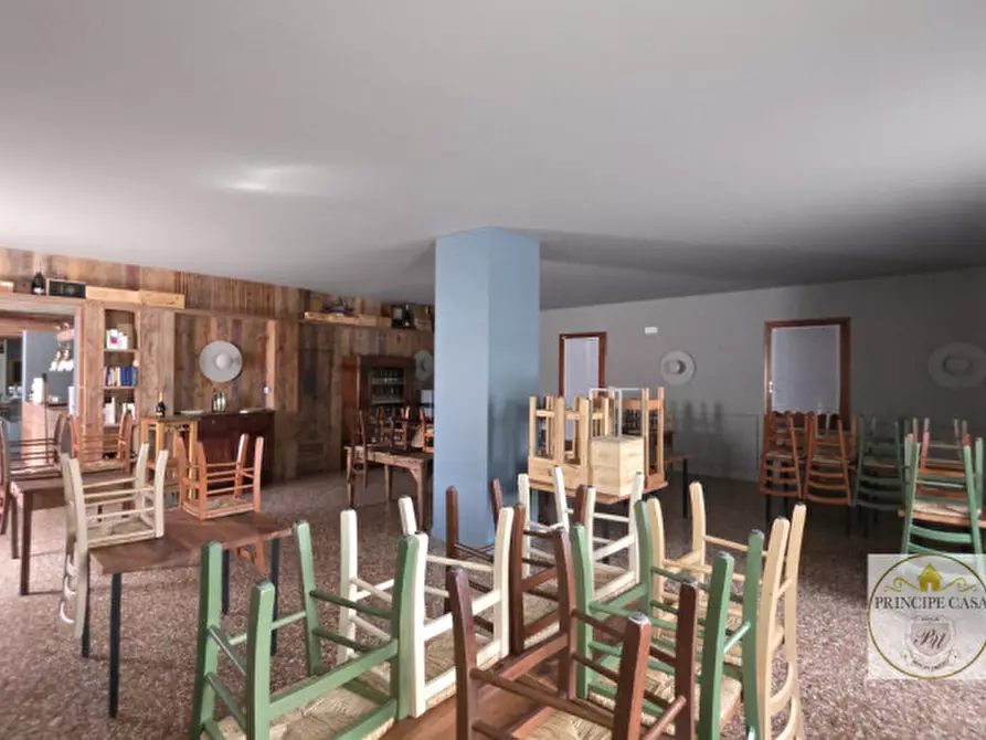 Immagine 14 di Attività commerciale in vendita  in Via Padana inferiore a Este