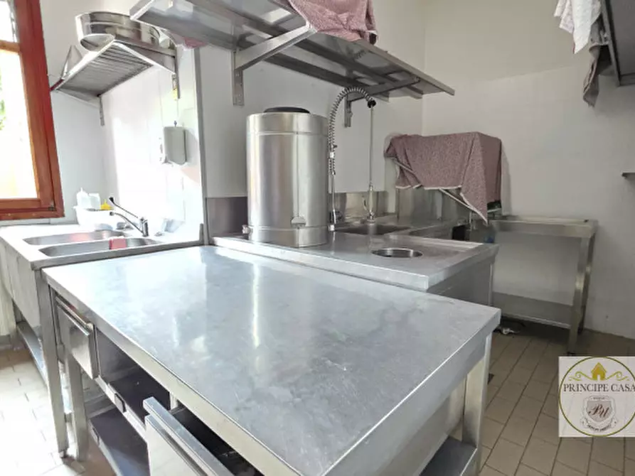 Immagine 18 di Attività commerciale in vendita  in Via Padana inferiore a Este