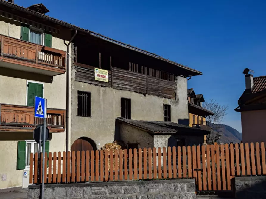 Immagine 2 di Rustico / casale in vendita  in Via Beatrice Fantelli a Dimaro Folgarida