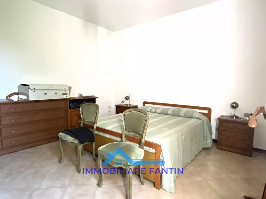 Immagine 4 di Villa in vendita  in VIA ALTINO a Treviso