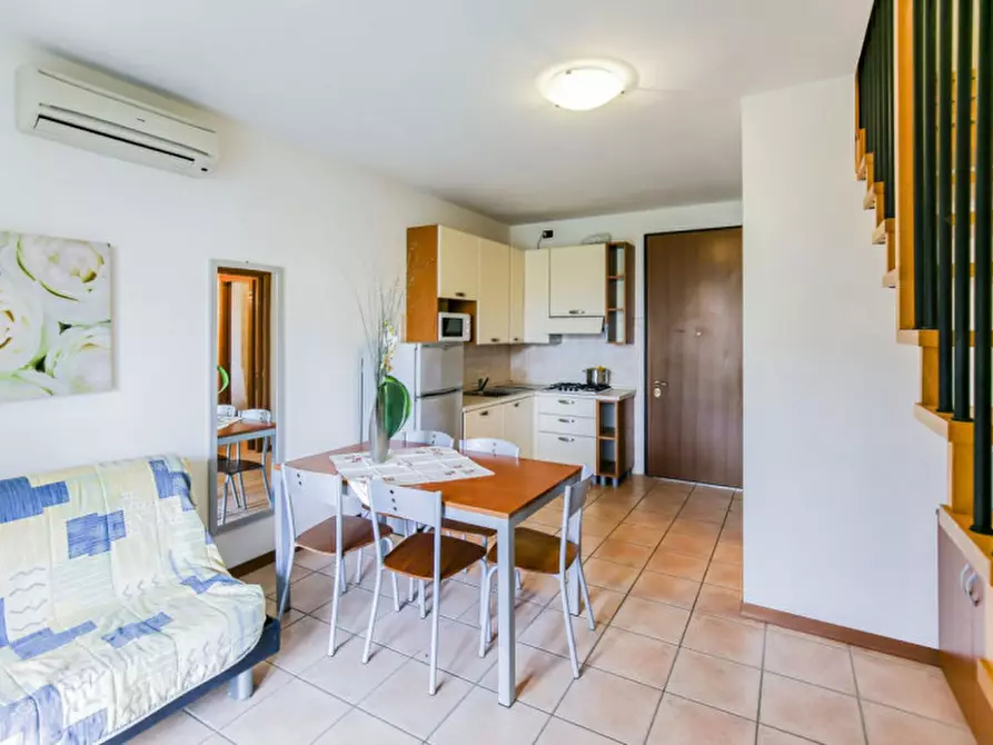 Immagine 2 di Villa in vendita  in Viale dei Cigni a Caorle