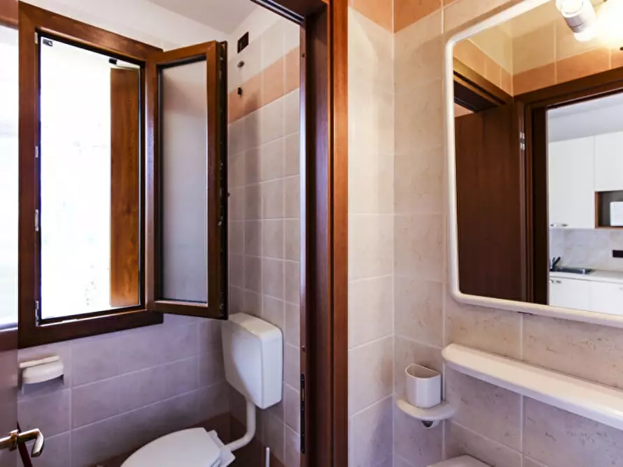 Immagine 14 di Villa in vendita  in Viale dei Cigni a Caorle