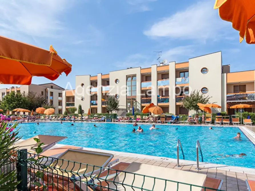 Immagine 15 di Villa in vendita  in Viale dei Cigni a Caorle