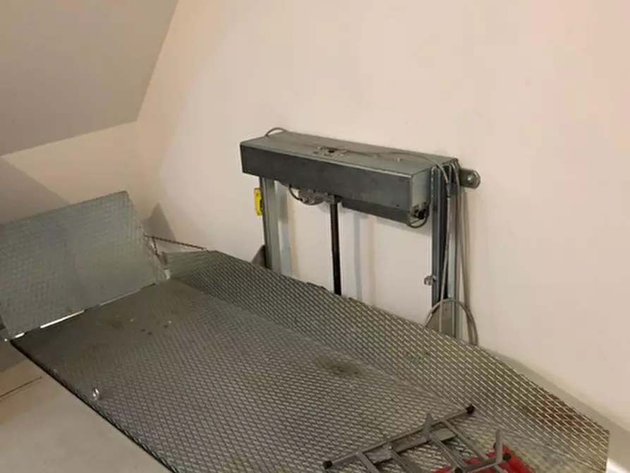 Immagine 37 di Loft/Open space in vendita  in piazza carmine a Padova