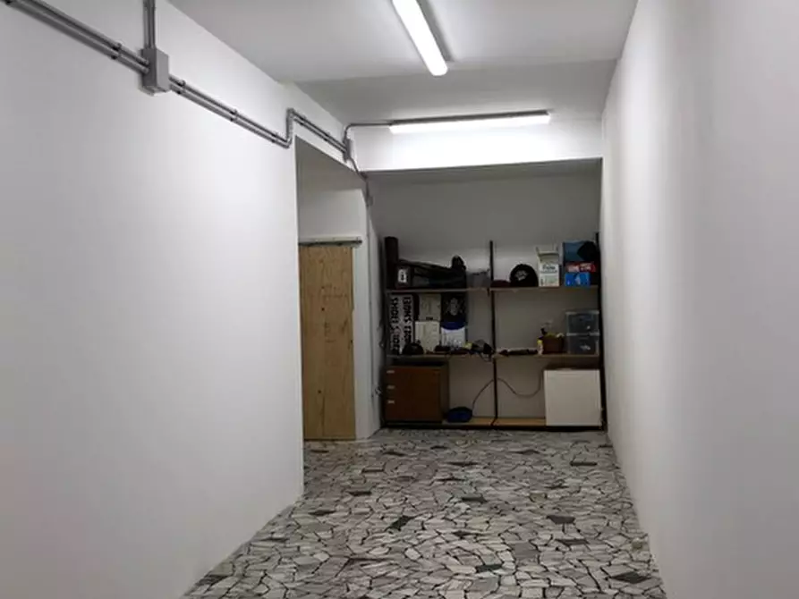 Immagine 43 di Loft/Open space in vendita  in piazza carmine a Padova