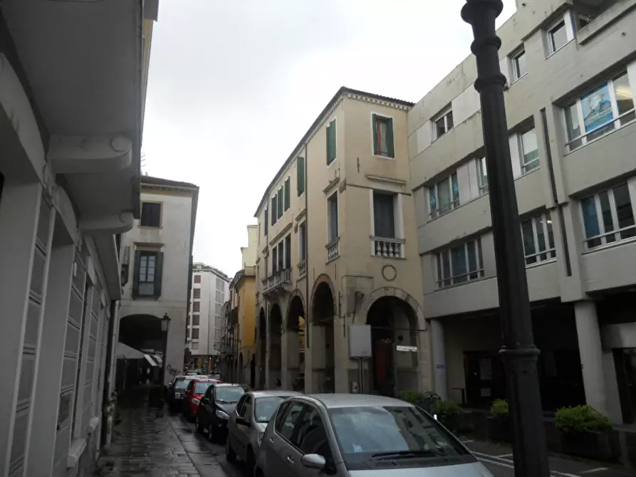 Immagine 36 di Ufficio in vendita  in via Matteotti a Padova