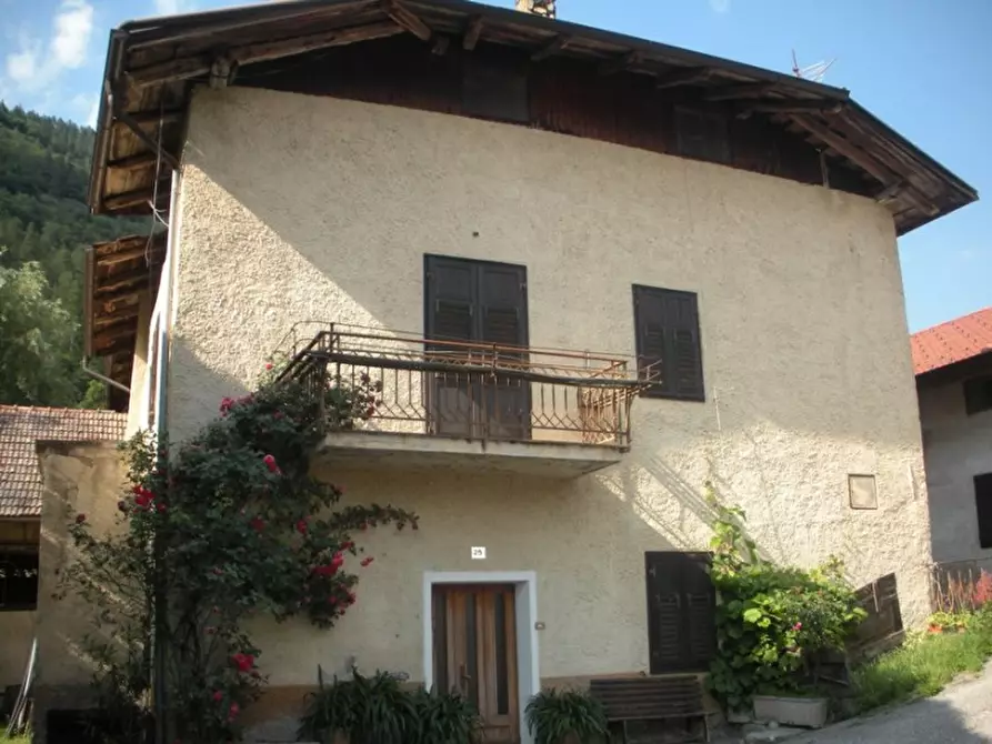 Immagine 2 di Casa indipendente in vendita  a Caldes