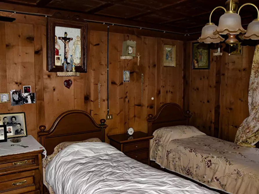 Immagine 6 di Casa indipendente in vendita  in frazione Piazzola a Rabbi