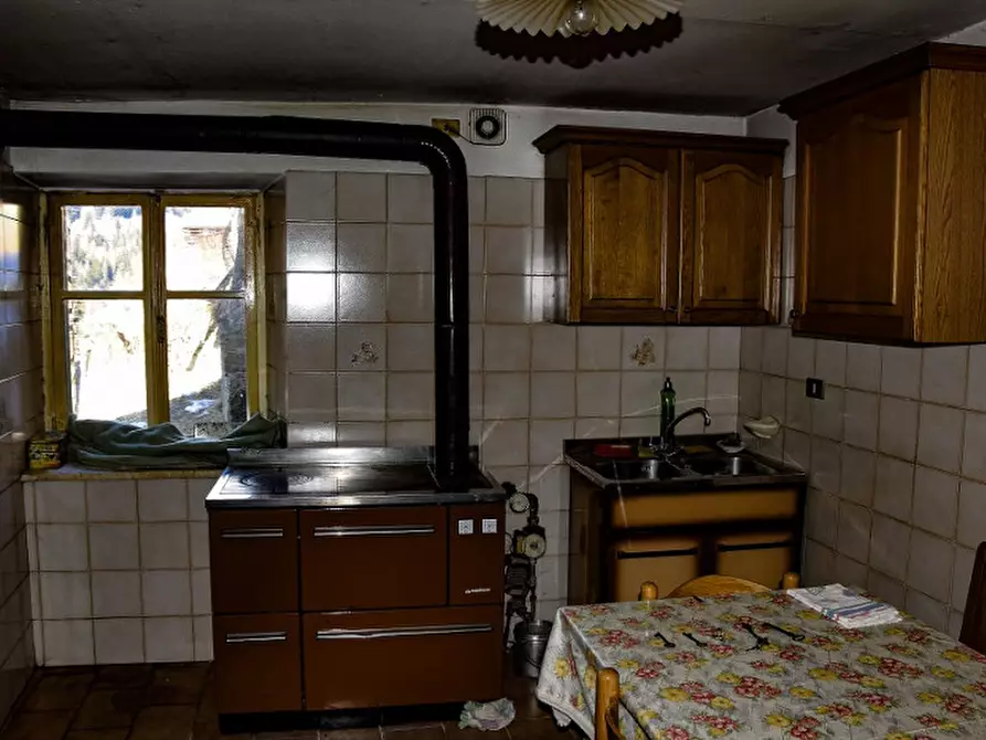 Immagine 11 di Casa indipendente in vendita  in frazione Piazzola a Rabbi