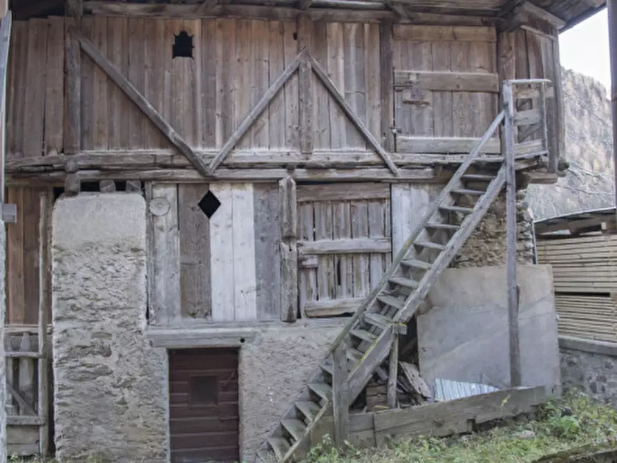 Immagine 8 di Rustico / casale in vendita  in Piazzola a Rabbi