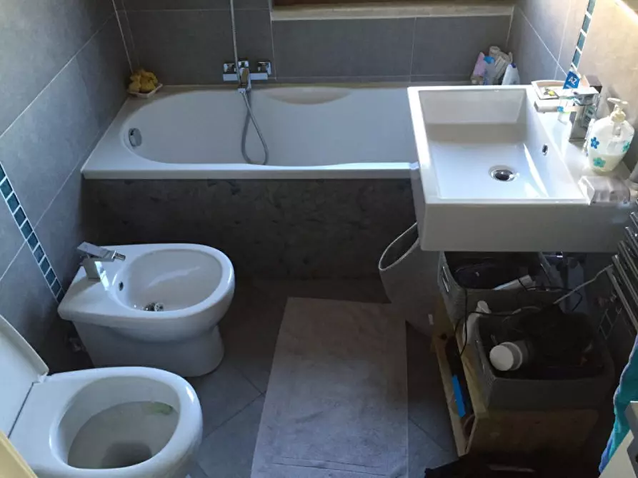 Immagine 13 di Appartamento in vendita  in VIA CASAL MORENA a Roma