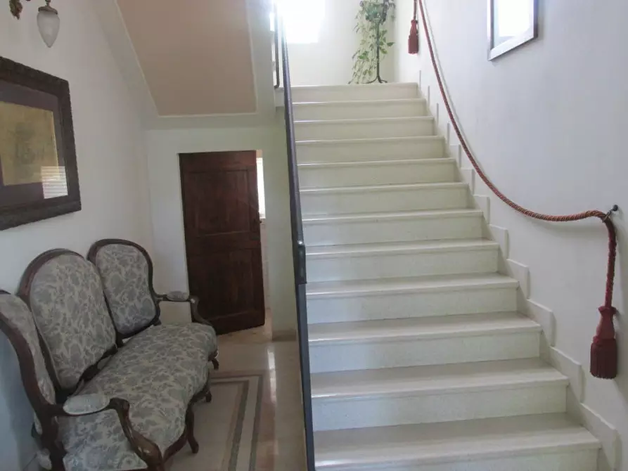 Immagine 6 di Villa in vendita  a Cesena