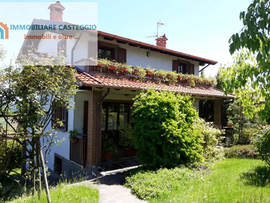 Immagine 1 di Villa in vendita  in Ruino Passo Carmine a Colli Verdi