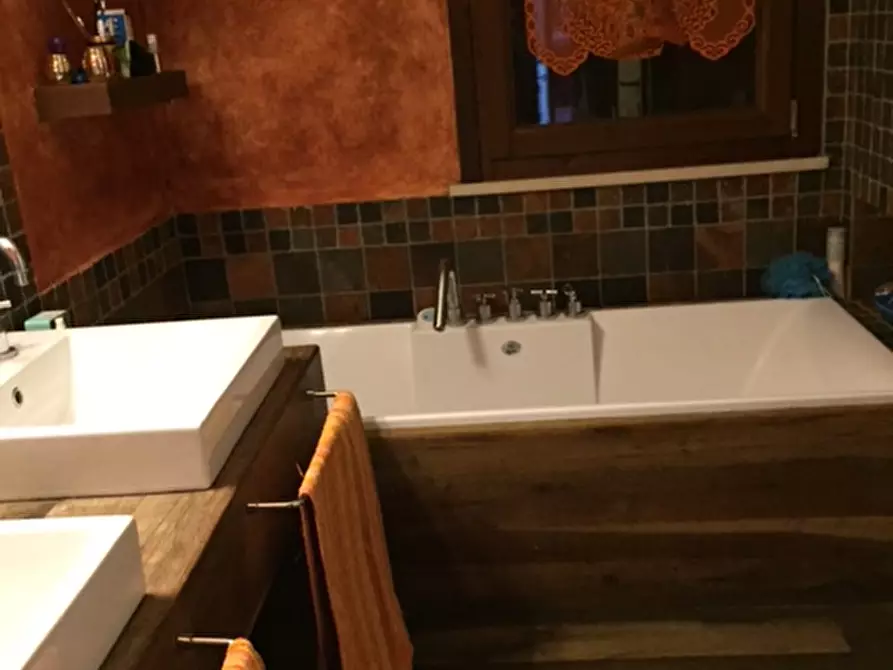 Immagine 10 di Villa in vendita  a Poggio Torriana