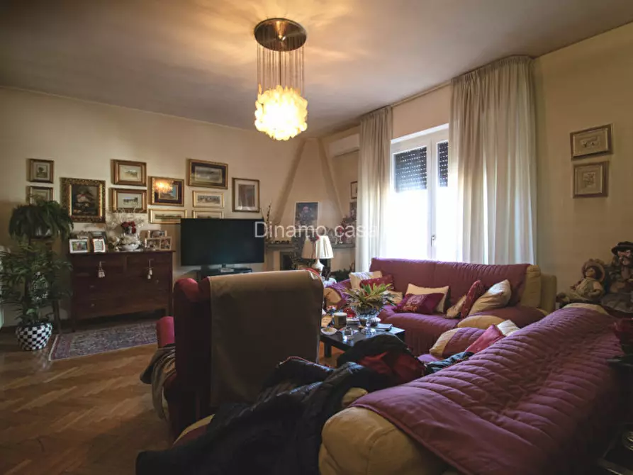 Immagine 4 di Appartamento in vendita  in Via Roma a Prato