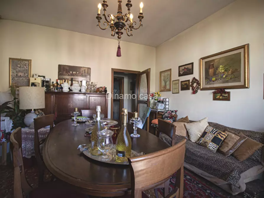 Immagine 13 di Appartamento in vendita  in Via Roma a Prato