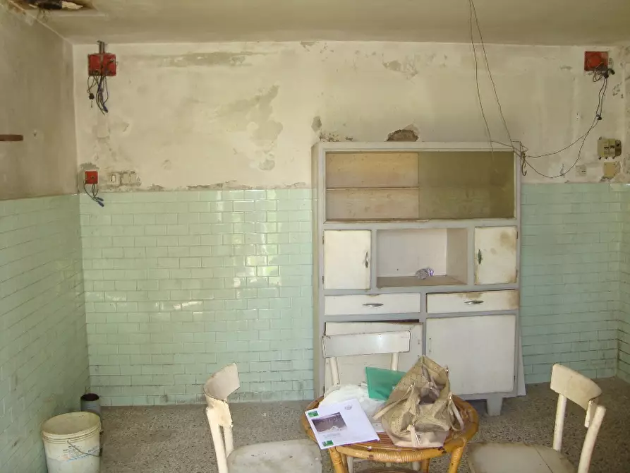 Immagine 21 di Rustico / casale in vendita  a Senigallia