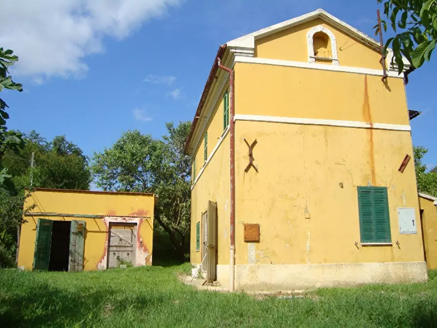 Immagine 35 di Rustico / casale in vendita  a Senigallia