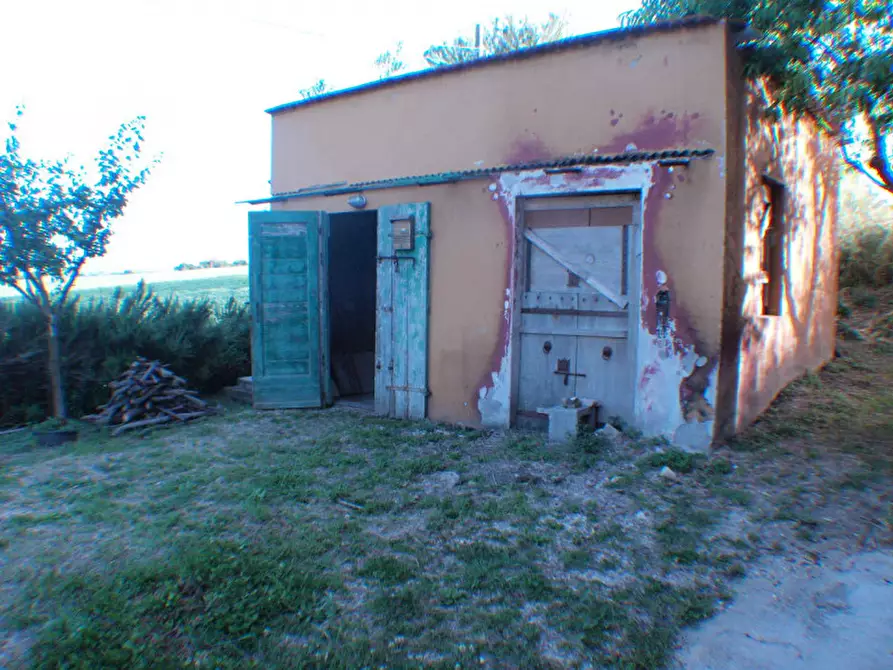 Immagine 46 di Rustico / casale in vendita  a Senigallia
