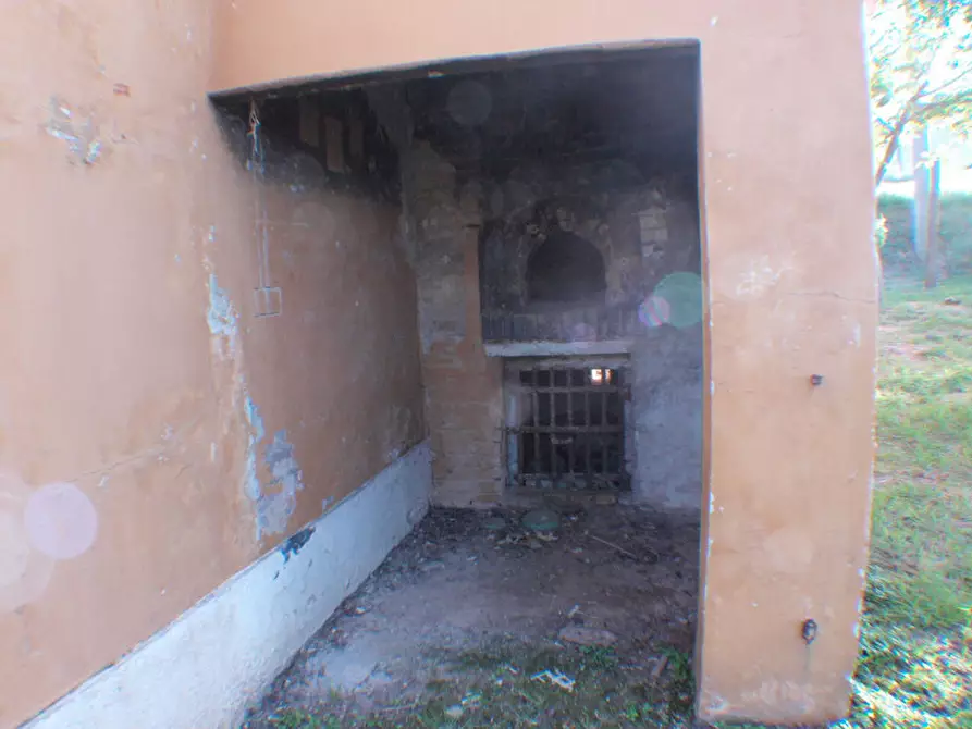 Immagine 72 di Rustico / casale in vendita  a Senigallia