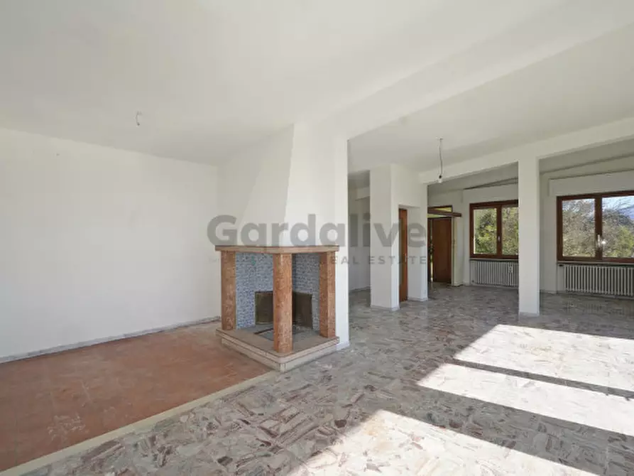 Immagine 30 di Villa in vendita  in Via Sant'Ambrogio 6 a Toscolano-Maderno