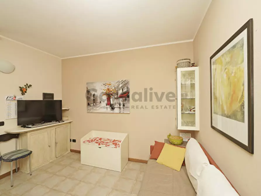Immagine 21 di Appartamento in vendita  in Via Caldera a Toscolano-Maderno