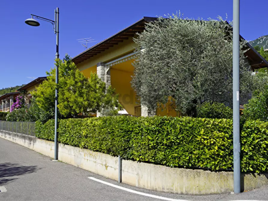 Immagine 28 di Appartamento in vendita  in Via Caldera a Toscolano-Maderno