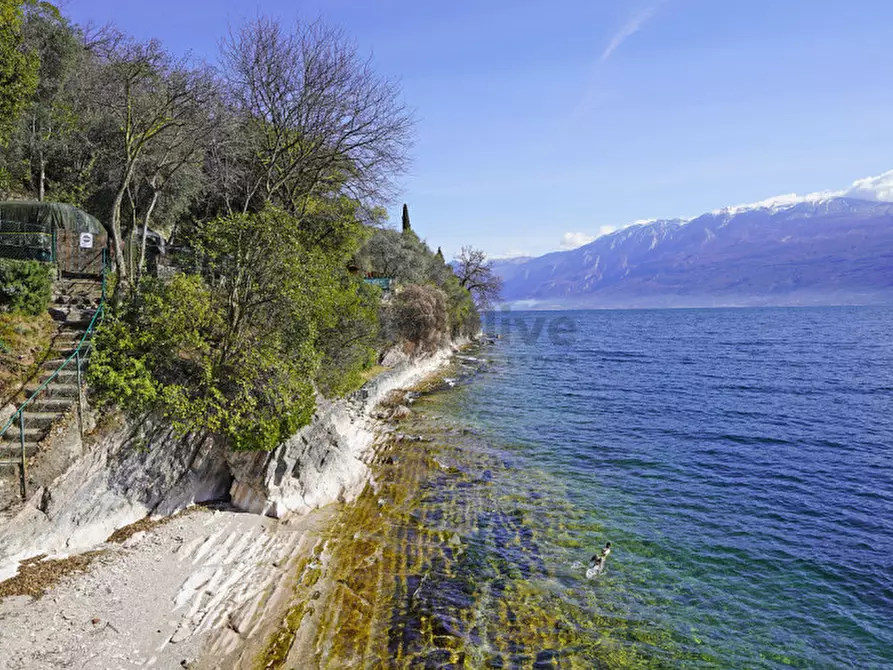 Immagine 5 di Appartamento in vendita  in Via Statale Toscolano 197 a Toscolano-Maderno