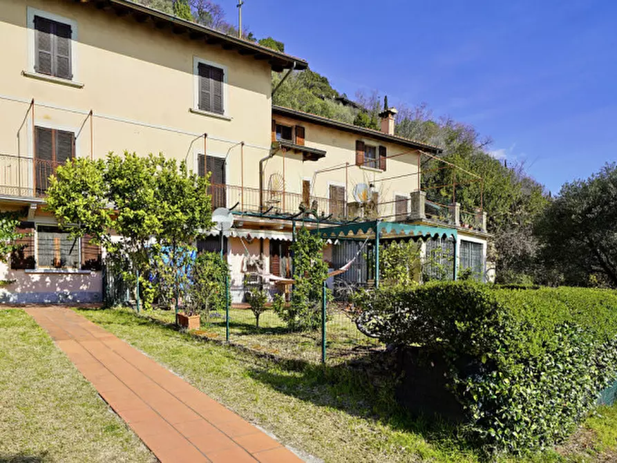 Immagine 14 di Appartamento in vendita  in Via Statale Toscolano 197 a Toscolano-Maderno