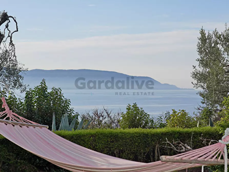 Immagine 17 di Appartamento in vendita  in Via Statale Toscolano 197 a Toscolano-Maderno