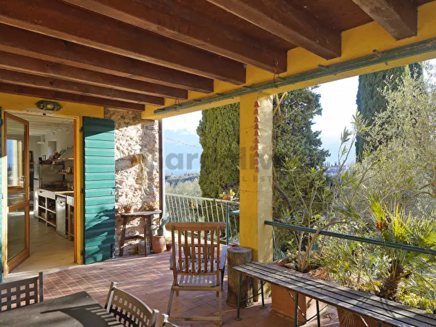 Immagine 2 di Villa in vendita  in Via Mornaga a Toscolano-Maderno