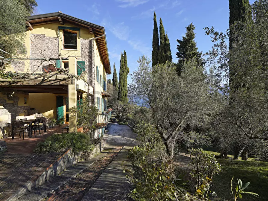 Immagine 6 di Villa in vendita  in Via Mornaga a Toscolano-Maderno