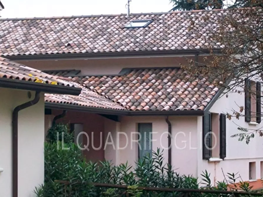 Immagine 6 di Villa in vendita  a Cesena