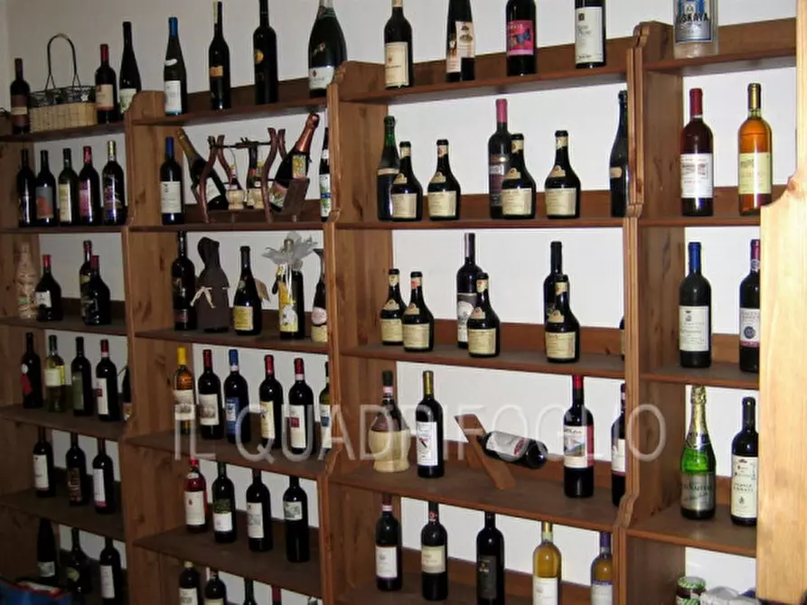 Immagine 8 di Villa in vendita  a Cesena