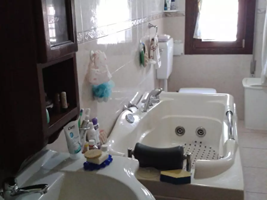 Immagine 11 di Casa bifamiliare in vendita  a Badia Polesine