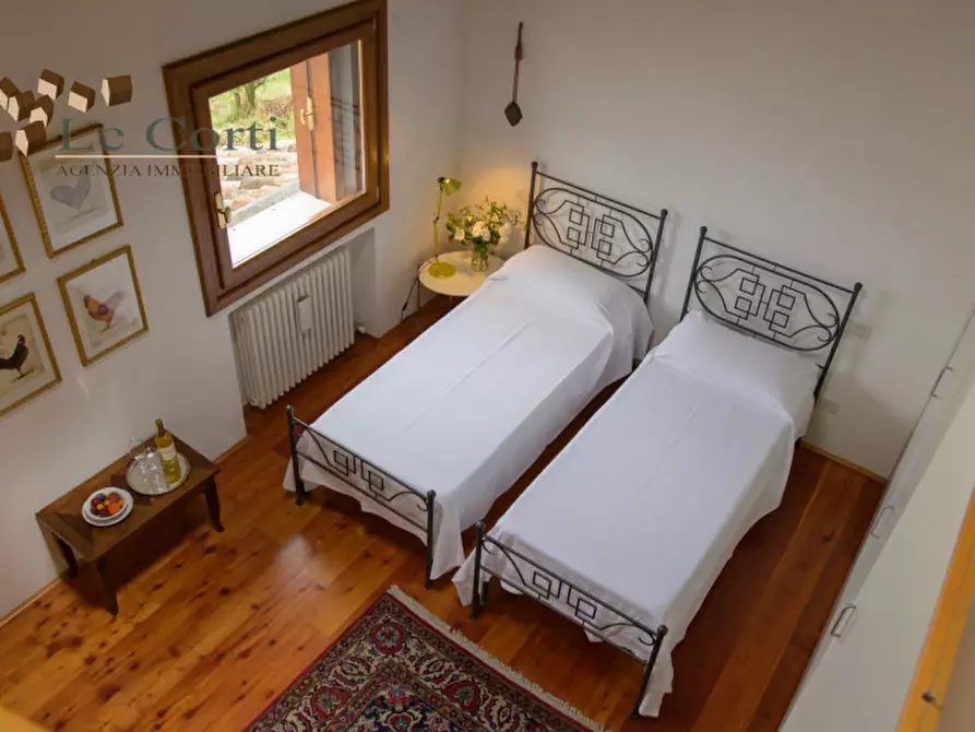 Immagine 19 di Palazzo in vendita  a Gambellara