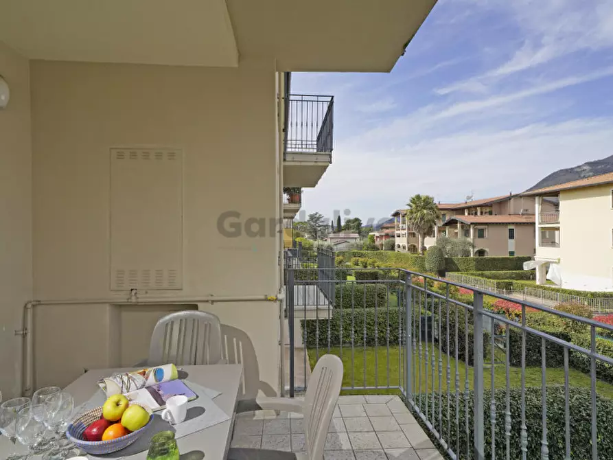 Immagine 3 di Appartamento in vendita  in Viale Ugo Foscolo 134 a Toscolano-Maderno