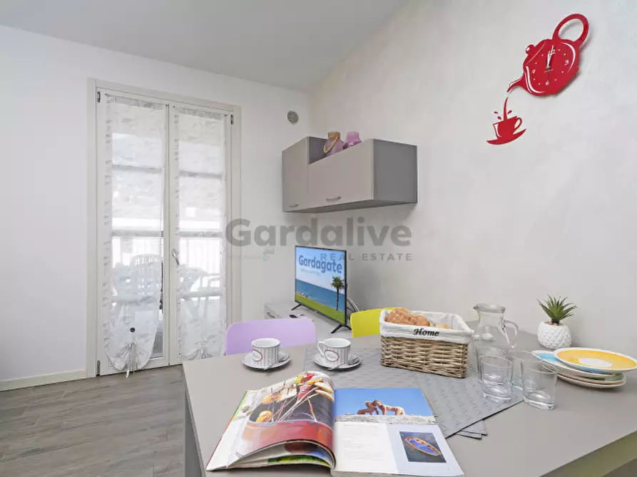 Immagine 6 di Appartamento in vendita  in Viale Ugo Foscolo 134 a Toscolano-Maderno