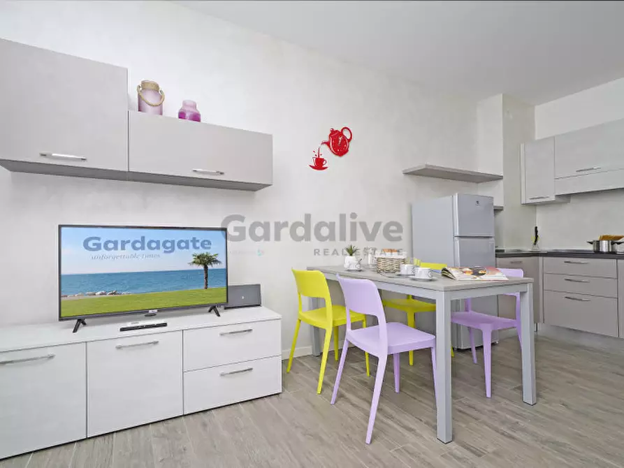 Immagine 9 di Appartamento in vendita  in Viale Ugo Foscolo 134 a Toscolano-Maderno