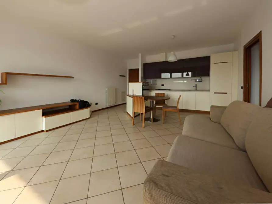 Immagine 3 di Appartamento in affitto  in piazza 25 Aprile 8 a Seregno