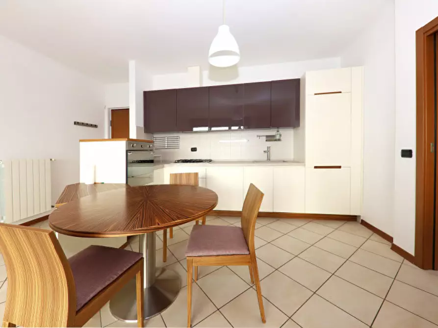 Immagine 5 di Appartamento in affitto  in piazza 25 Aprile 8 a Seregno