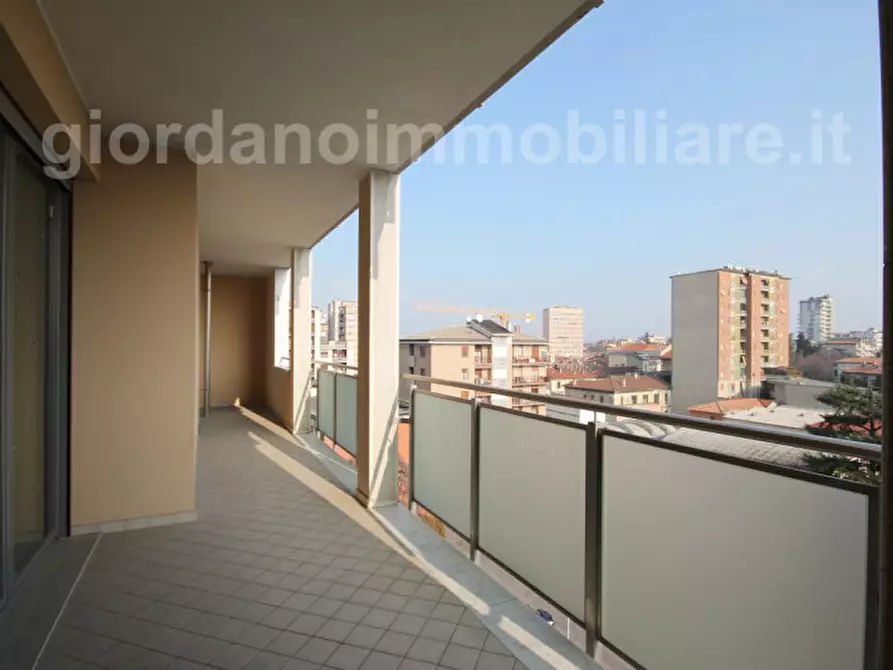 Immagine 14 di Appartamento in affitto  in piazza 25 Aprile 8 a Seregno