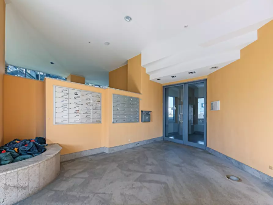 Immagine 17 di Appartamento in affitto  in piazza 25 Aprile 8 a Seregno