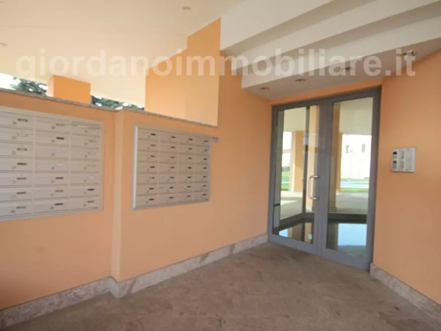 Immagine 17 di Appartamento in affitto  in piazza 25 Aprile 8 a Seregno