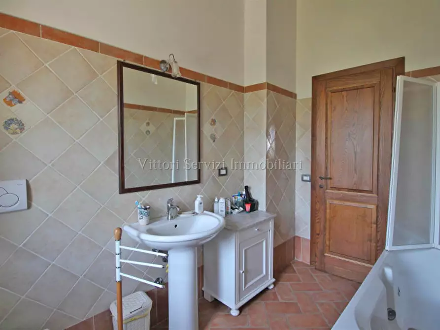 Immagine 24 di Rustico / casale in vendita  in via degli estruschi a Trequanda