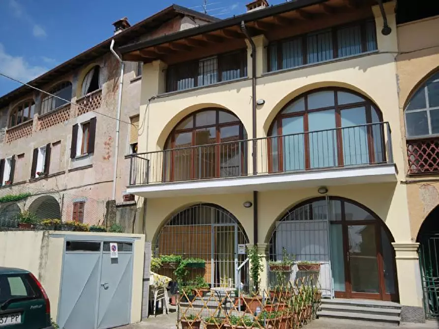 Immagine 1 di Appartamento in vendita  in via Balladore 108 a Capriolo